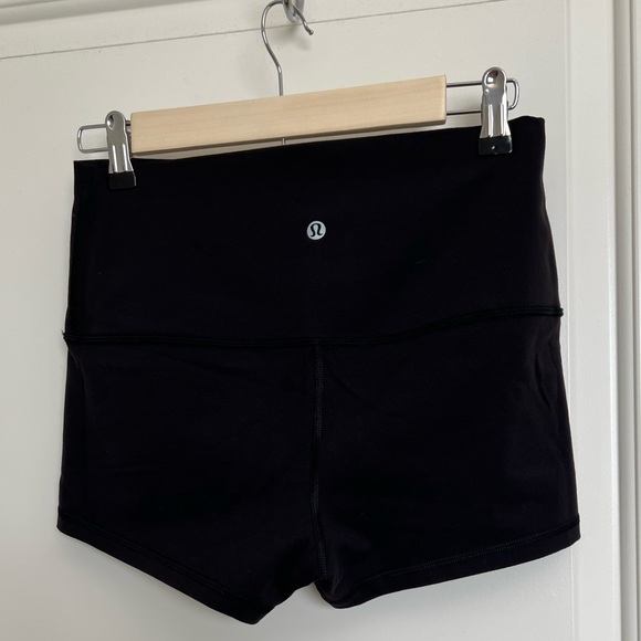 lululemon athletica Pants - Lululemon Wunder Under Shorts